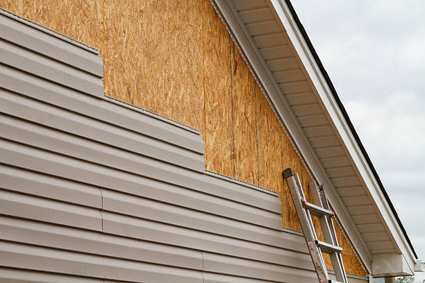 24/7 Emergency Vinyl Siding experts in South Windsor, CT